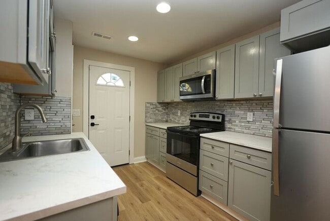 Photo - 2BR w/ Driveway & W/D Hookups near Uptown Charlotte