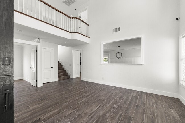 Photo - 39535 Oak Cir