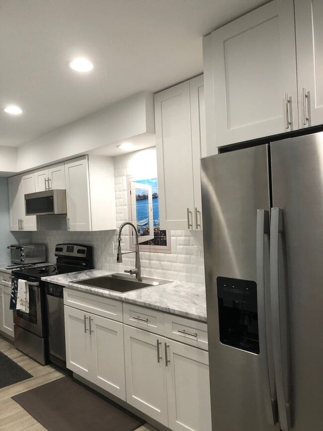 Photo - EASTWOOD SHORES TOWNHOUSE