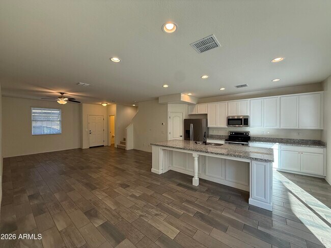 Photo - 4377 E Toledo St