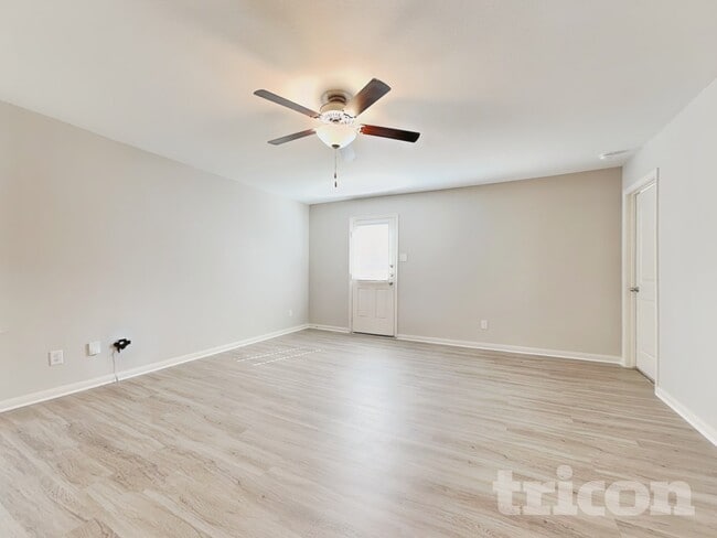 Photo - 2918 Gastonian Mills