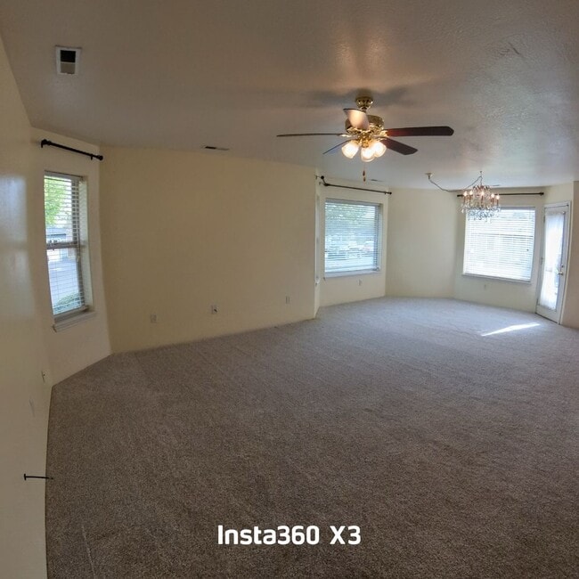 Photo - $300 OFF 1st Month's Rent!! - Charming 3 B...