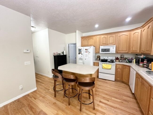 Photo - 1563 W Turtle Dove Ln
