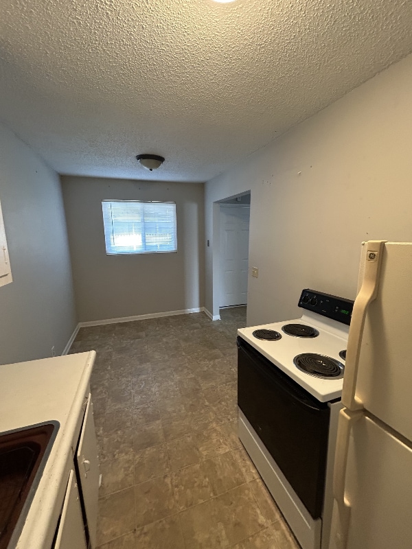 Photo - 276 White Bridge Pike