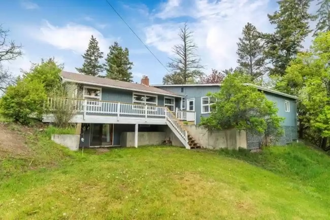 Photo - 1749 Woodland Ave