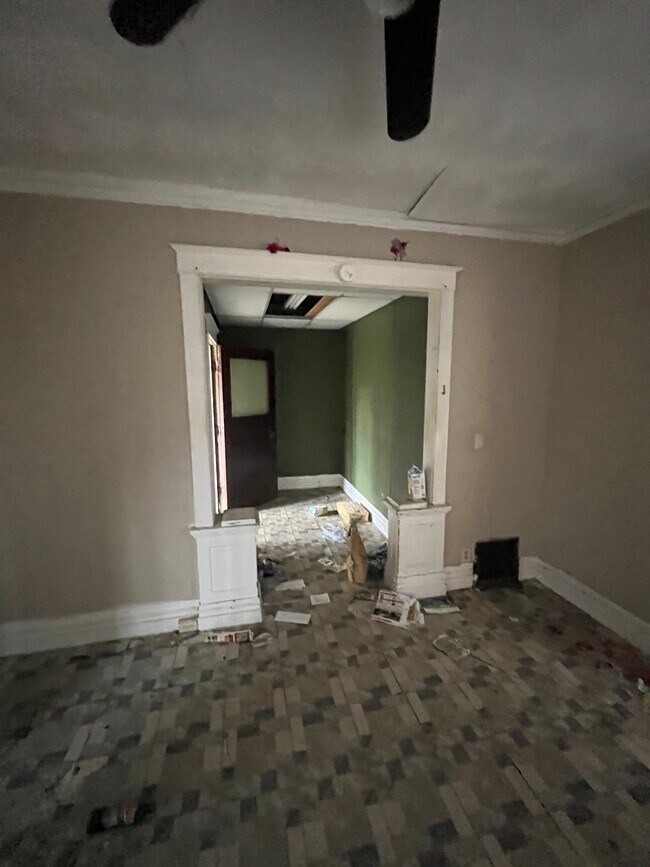 Photo - 406 Morton St