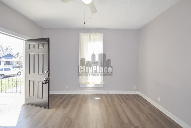 Photo - 2314 Union St