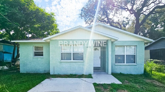 Building Photo - 8719 N Brooks St Rental