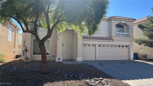 Photo - 537 Fiddlehead Ave