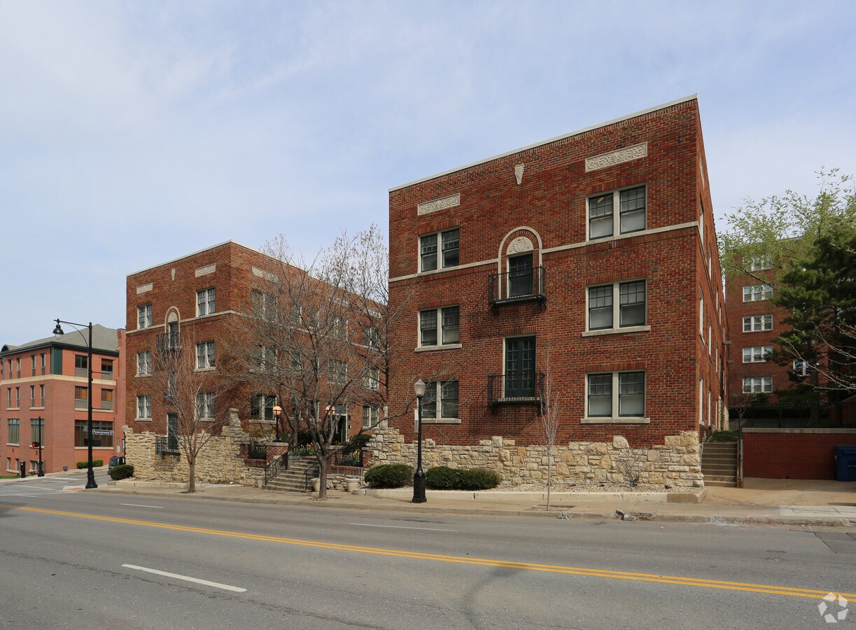 Photo - Quality Hill Apartments