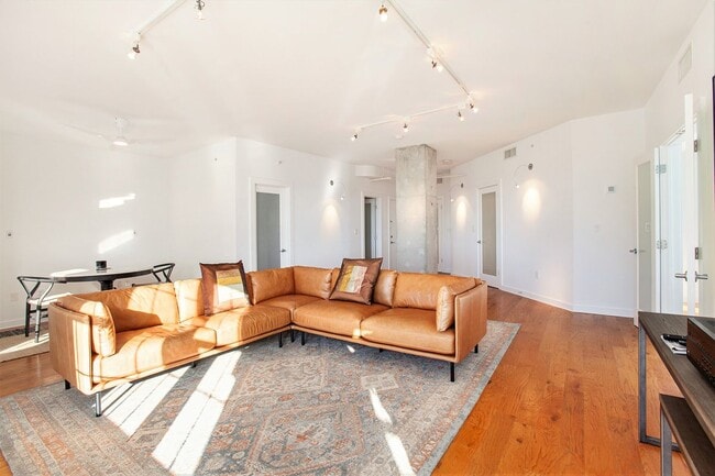 Photo - 199 14th St NE