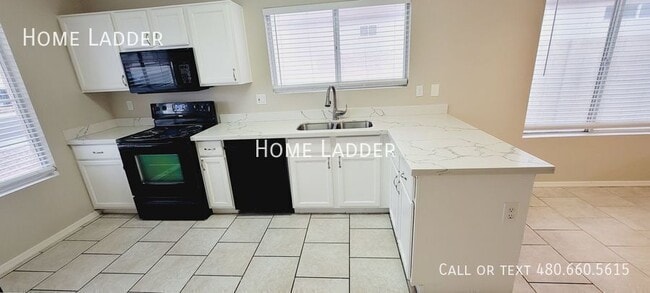 Photo - 10423 W Pasadena Ave