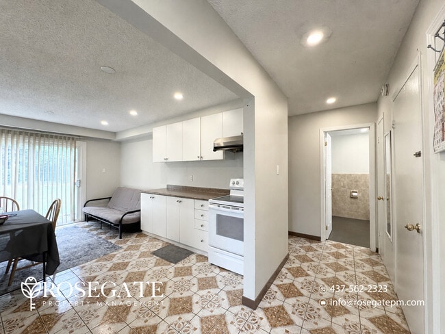 Photo - Cozy 1-Bedroom Apartment with Parking – Brampton Unit B