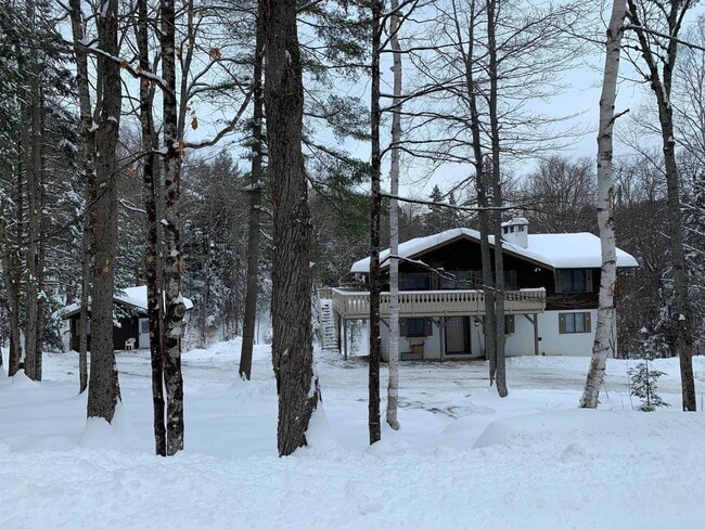 Building Photo - 43 Cranberry Hill Rd Rental