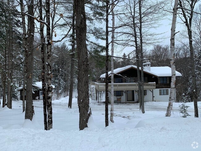 Building Photo - 43 Cranberry Hill Rd Rental