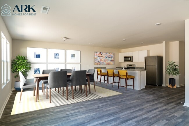 Photo - 676 Savanac St SE