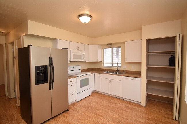 Photo - 4277-4279 S 1350 E Unidad 4279 S 1350 E - B