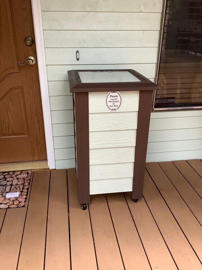 Photo - 1 STORY RAMBLER 3 BED 1.5 BATH IN PORT ORCHARD