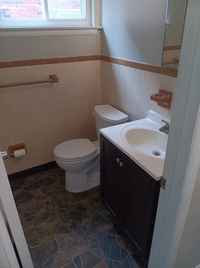 823 Chestnut St Unit 1st floor