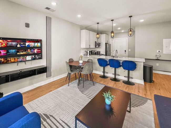 Photo - 28 Poplar St Unit ID1055955P