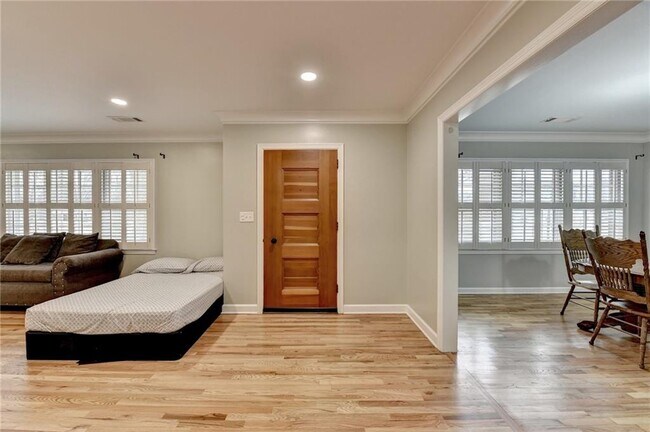 Photo - 8 Highland Ln