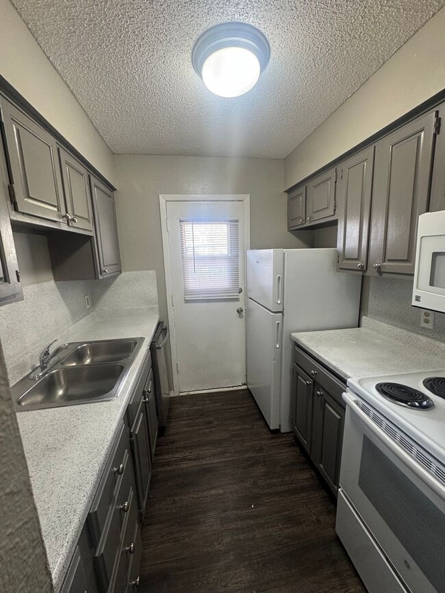 Photo - 2417 E 55th Pl Unit 2417 E. 55th Pl. 28