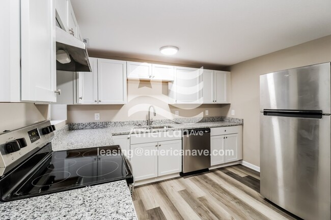 Photo - 32 Hitchcock Ln