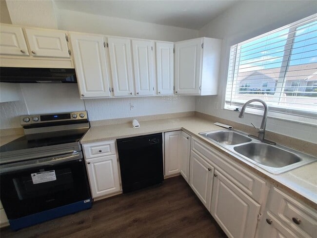 Photo - 1911 Orange Blvd Way