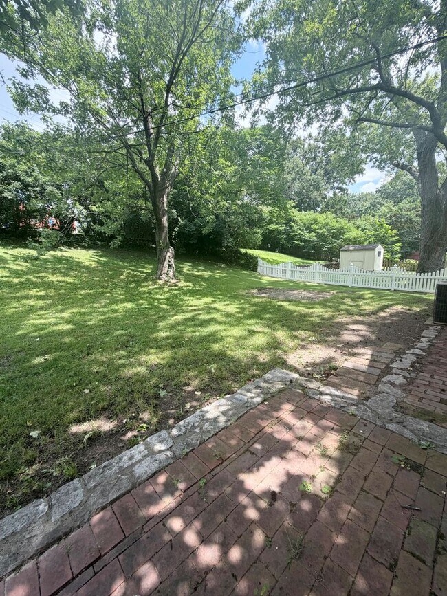 Photo - Crestwood Charm 3bd 2bth SFH