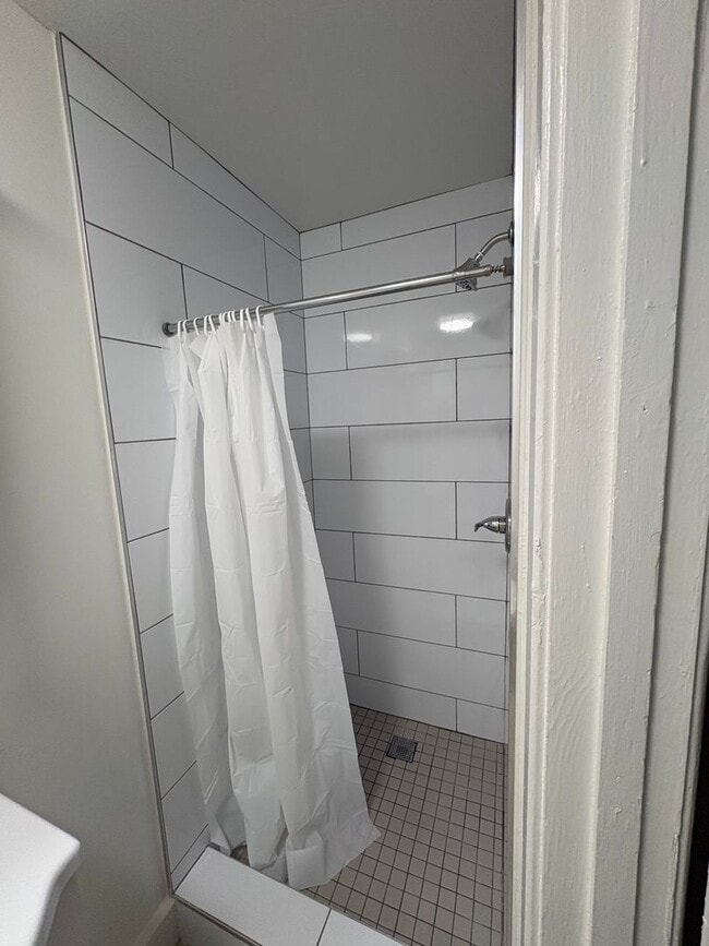 27 St Louis Alley Unit 1