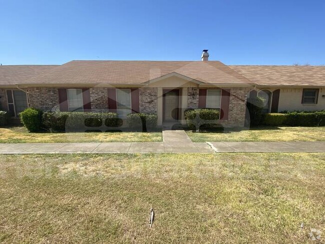 Building Photo - Duplex Ready for Move-in Rental