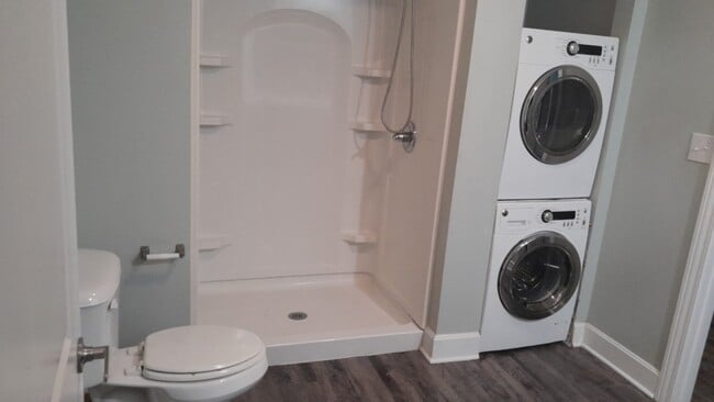 Apartamento de 1 o 2 habitaciones y baño. - Harrison Court Apartments