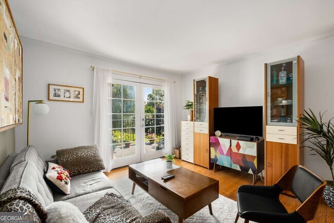 Photo - 866 Briarcliff Rd NE