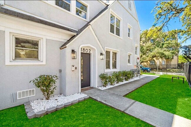 1802 Wentworth St Unidad SI ID1542673P