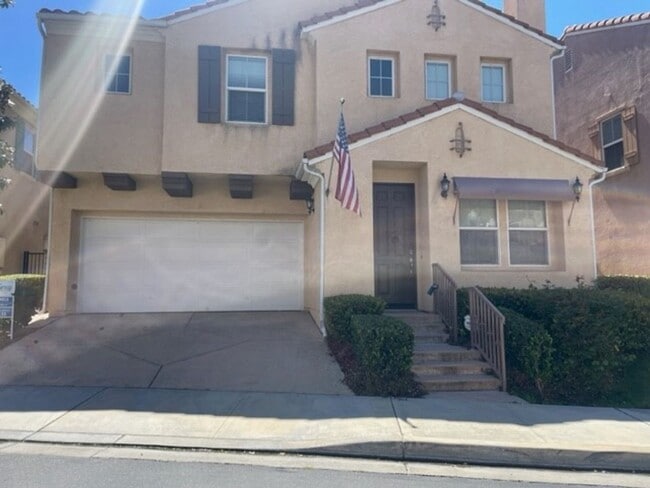 Building Photo - Stunning Home in a Desirable Gated Community