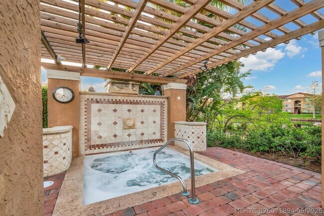 Photo - 3738 NW Mediterranean Ln Unit 305