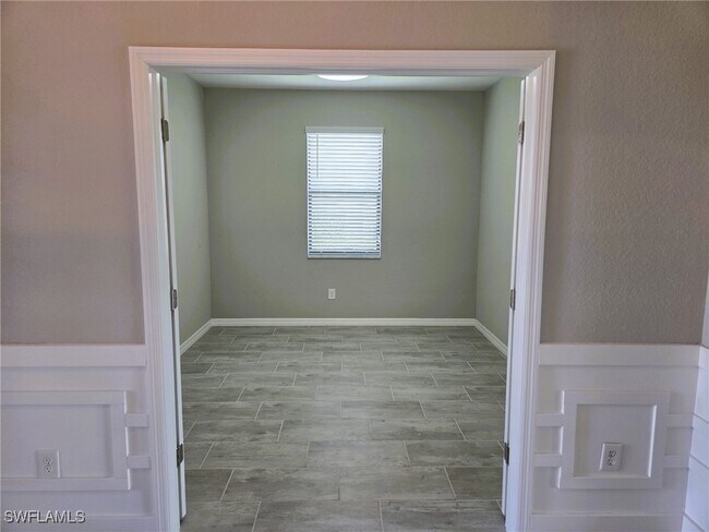 Photo - 17665 Kinzie Ln