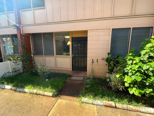 Hale Ola: 4 Bedroom/2 Bath Townhome in Pea... - Hale Ola: 4 Bedroom/2 Bath Townhome in Pea...