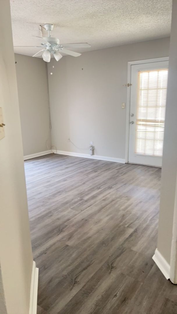 Photo - Come see this 1 bedroom, 1 bath condo for rent in Central Tampa! Unit 102