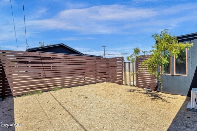 Photo - 2107 W Wilshire Dr