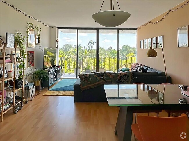 Building Photo - 780 NE 69th St Unit 306 Rental