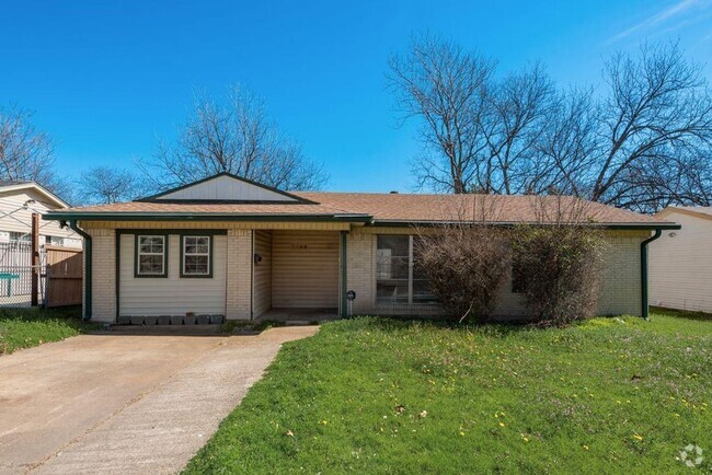 Building Photo - For Lease – Newly Renovated Home in the He...