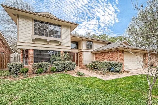 Photo - 2039 Shorewood Ln
