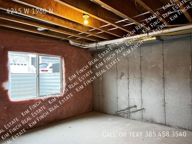 Photo - 4245 W 1960 N