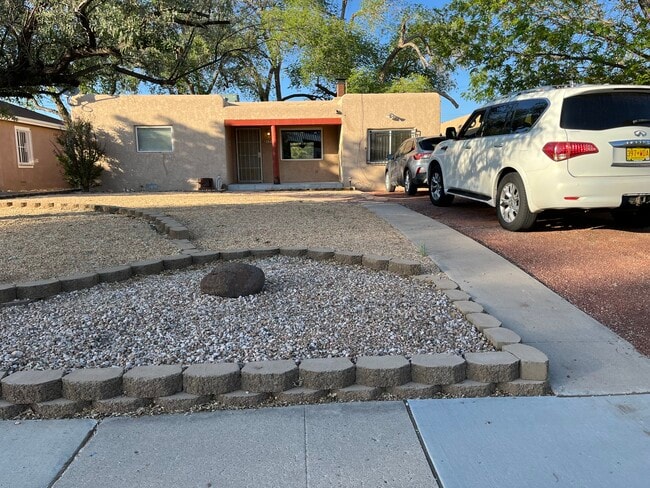 Photo - 1706 Ridgecrest Dr SE House