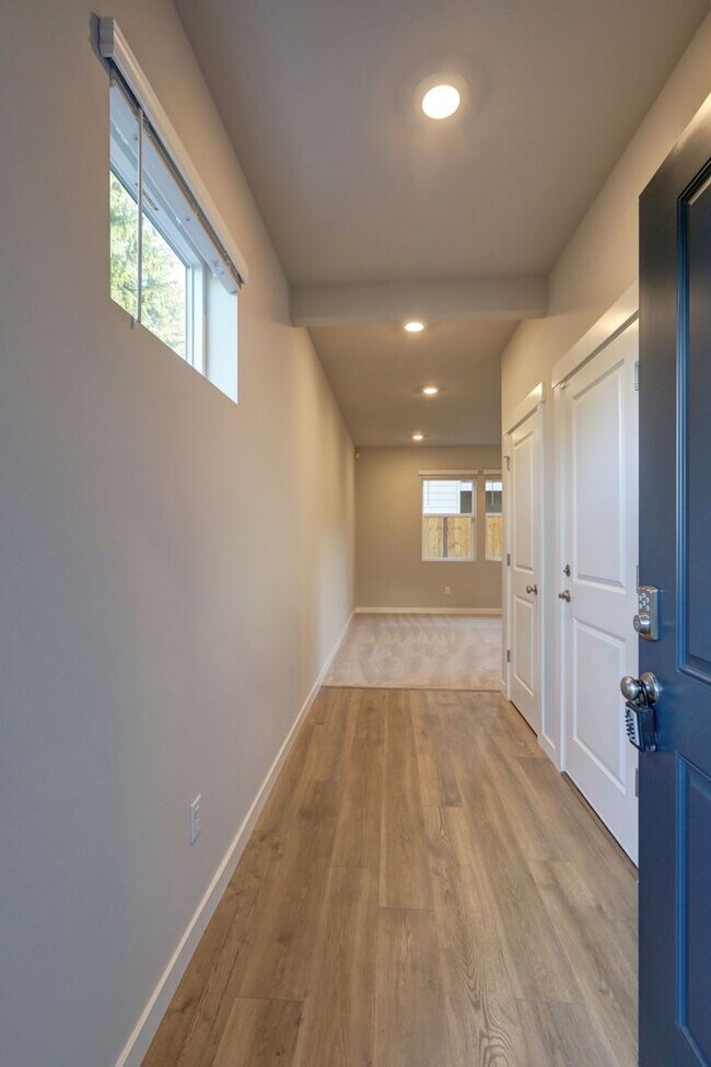 Photo - Beautiful 4bd, 3.25ba Home Available in Great Community!