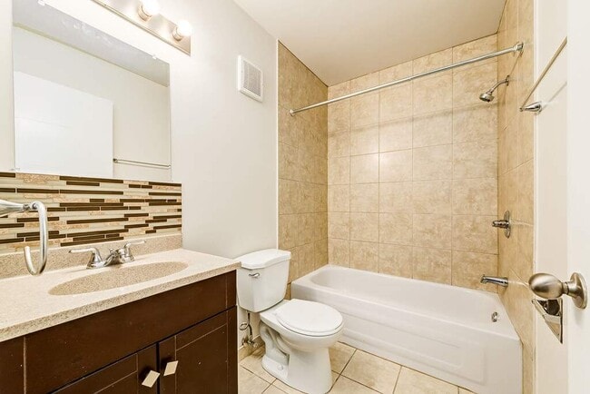 Photo - Mary Ann Manor