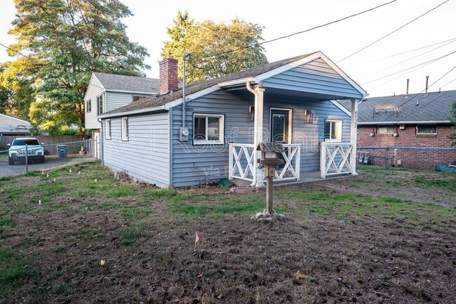 Photo - 6527 95th St SW