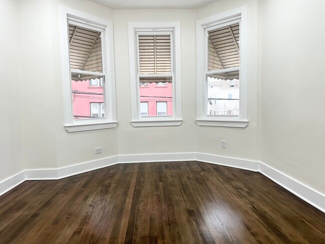 Photo - 84 Dekalb Ave Unit 2