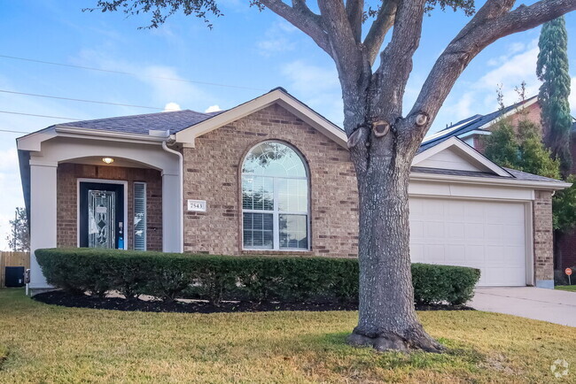 Building Photo - 7543 Summer Dale Dr Rental